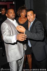 组图：惠特尼-休斯顿因病急逝 生前最后照片曝光