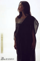 组图：江一燕写真灵动秀美 悠然诠释禅意人生