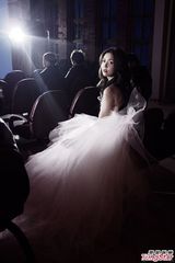 组图：薛凯琪新MV展露性感 风格犹如恐怖片