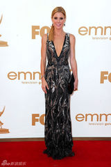 组图：第63届艾美奖红毯女星斗艳之黑色礼服篇