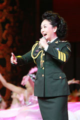 高清组图：歌舞《阳光路上》剧照