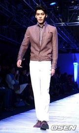 策划：金宇彬李钟硕等长腿偶吧的麻豆前世