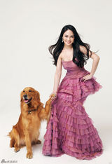 组图：樊蕊杂志大片演绎宠物情缘