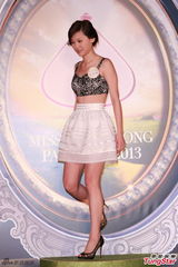 组图：20位候选港姐首晤传媒 佳丽现场展风姿