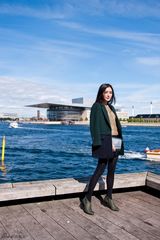 组图：秦岚丹麦轻质生活写真精致有型