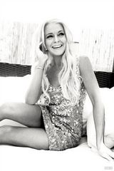 组图：林赛-罗翰登意大利版《名利场》封面