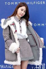 组图：神起昌珉FT在真刘仁娜等为品牌站台