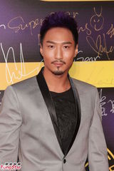 组图：亚太影展红毯生辉 刘嘉玲露半球曾宝仪秀美背