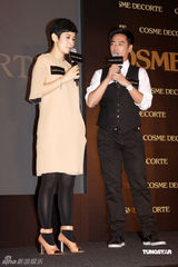 幻灯图：吴君如欲添子做“最后一搏”