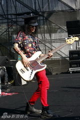 高清：迷笛第一天 二手玫瑰扭机何勇轮番登台