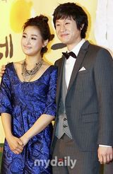 幻灯图集：《蒲公英家族》发布会 讲述中产家庭故事