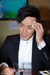 组图：twins林峰国庆同台献艺 容祖儿劲歌热舞