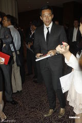 组图：汪小菲现身避谈大S近况 恬妞性感