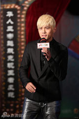 组图：周杰伦第二部导演作品《天台》发布