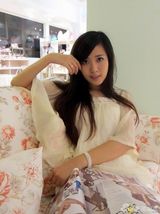 组图：张茆最新50张妩媚靓照 清纯白裙楚楚动人