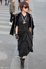 组图：谢楠EP写真全曝光 狂野忧郁挑战自我