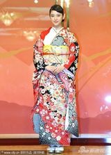 组图：日本国民美少女炫彩和服迎新年 武井咲等助阵