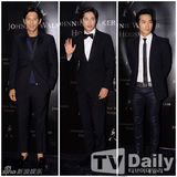 组图：宋承宪姜志焕出席活动 黑色西装拼帅