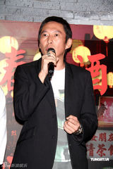 阮经天就开房丑闻表态 称与许玮宁相安无事(图)