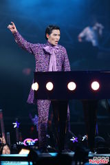 组图：萧敬腾台湾热力开唱 劲歌热舞造型多变