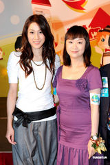 幻灯：钟嘉欣儿时讨厌喝牛奶 新戏将诠释冷酷老师