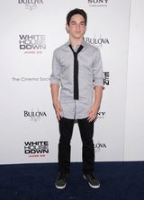 组图：《惊天危机》纽约首映 李安现身助阵