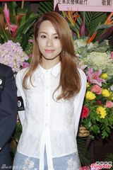 组图：蔡少芬否认Angelababy自曝不设防造人