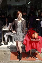 组图：《夏日恋一恋》开机 刘羽琦张馨予秀美胸