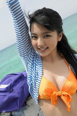 组图：真野惠里菜青春性感无敌受宅男追捧