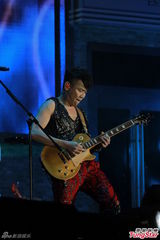 组图：陶喆个唱致敬梅艳芳 两人曾因音乐结缘