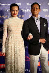 组图：群星亮相BAZAAR明星慈善夜红毯星光熠熠