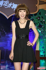 组图：唐禹哲对同性友人上下其手 对方直呼享受