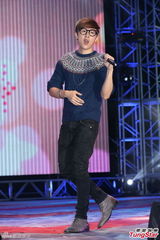 组图：严爵挑战唱跳险破音 林俊杰压轴热舞