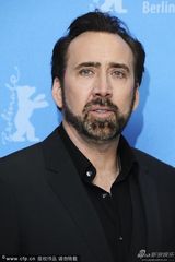 组图：《克鲁德一家》记者会 艾玛斯通靓丽迷人