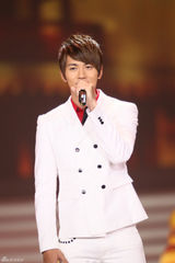 组图：安徽卫视春晚现场 群星献唱《影视留声机》