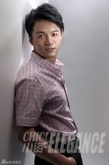 组图：郑国霖写真诠释三优熟男魅力两重天