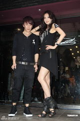 组图：林志玲身型消瘦出席剪彩 谈及逃税无悔意