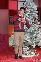 策划：2013明星圣诞装大PK 性感甜美你爱WHO