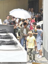 高清图：周杰伦闹市展开枪战 焦点人物谢霆锋未现身