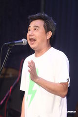 组图：陈升自嘲“滚石二哥” 演唱会与周华健硬碰硬