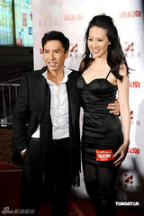 高清图：甄子丹携妻宣传新片 称怕误伤吴尊遭影迷打