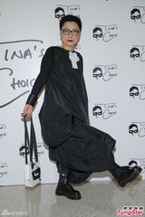 组图：邓丽欣遭催婚 赵雅芝否认与汪明荃不和