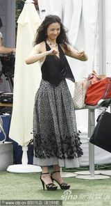 高清图：《武侠》三天密集宣传 汤唯自创健身操