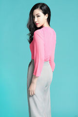 组图：刘梓妍轻熟女大片  演绎春日摩登时尚