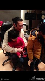 天天亲密搂抱王诗龄 网友:森碟在哭(图)