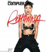 组图：蕾哈娜杂志大片翘臀性感 秀羽毛刺青野性