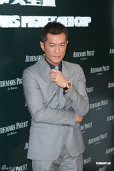 组图：古天乐望退休做马主 否认杜琪峰孙红雷不和