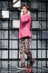 组图：SHINee回归 SISTAR《MCountdown》再夺冠