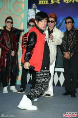 组图：吴宗宪康康为高凌风追思会宣传