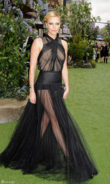 高清图：《白雪公主与猎人》伦敦首映 塞隆美艳